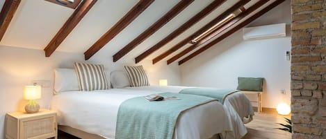 Apartment (1 Bedroom) | 1 Schlafzimmer, Bügeleisen/Bügelbrett, kostenlose Babybetten