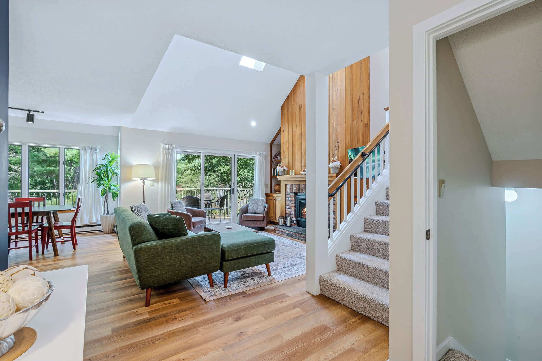 TV, fireplace, DVD player, stereo