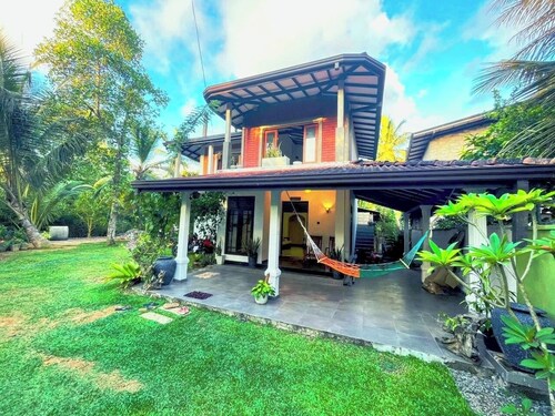 3-bedroom villa in marvelous Weligama with AC