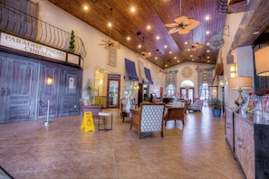 House (4 Bedrooms) | Property amenity