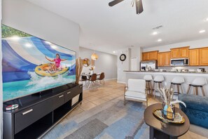 House (4 Bedrooms) | Property amenity