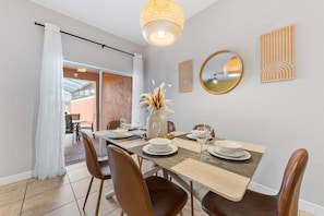 House (4 Bedrooms) | Property amenity
