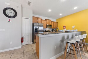 House (4 Bedrooms) | Property amenity