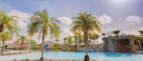 House (4 Bedrooms) | Property amenity