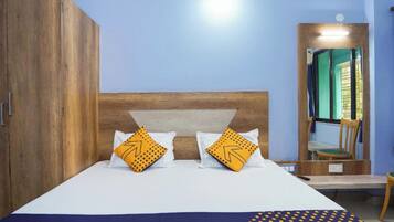 Deluxe Double Room | Hypo-allergenic bedding, soundproofing, free WiFi