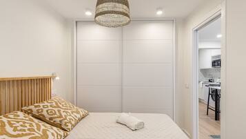 1 habitación, tabla de planchar con plancha y wifi gratis