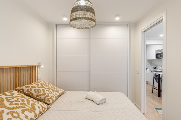 1 bedroom, iron/ironing board, free WiFi, bed sheets