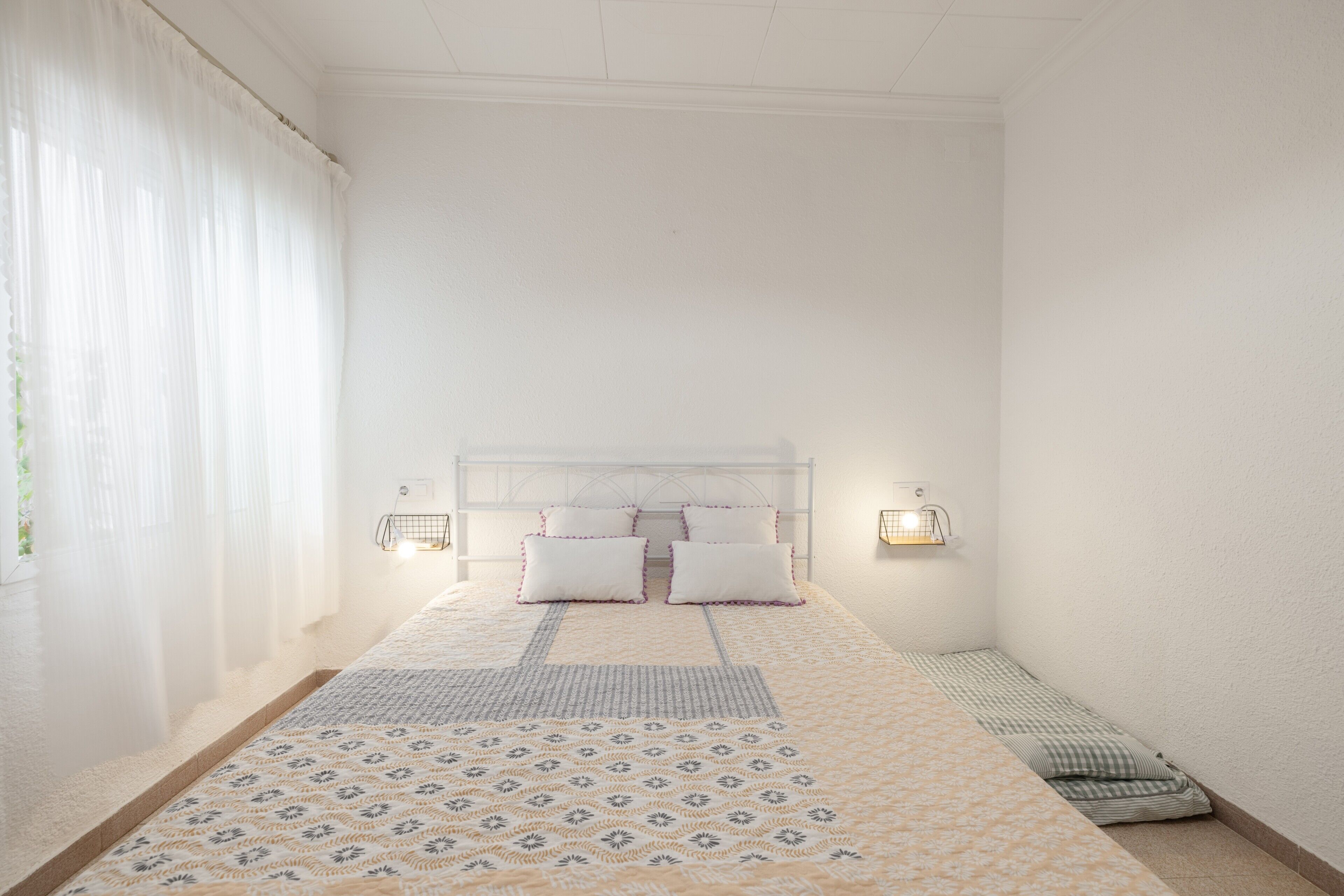 2 camere, una scrivania, ferro/asse da stiro, Wi-Fi