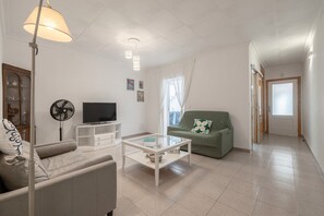 Fernseher, Kamin