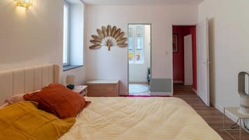 1 Schlafzimmer, Schreibtisch, Reisekinderbett, kostenloses WLAN