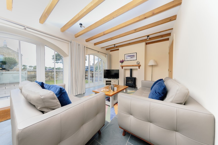 A Beautifully Restored Cottage, Sitting On The Stunning Northumbrian Coastline. - Alnmouth