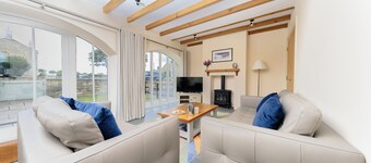 A beautifully restored cottage, sitting on the stunning Northumbrian coastline.