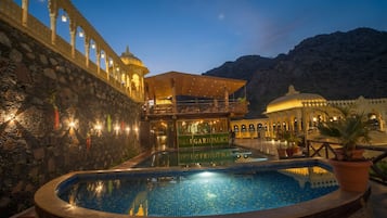 Indoor pool, outdoor pool