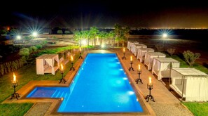 Udendørs pool