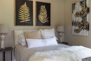 2 bedrooms, WiFi - Rutherford | Napa @ 954 | NEW (Round Top)