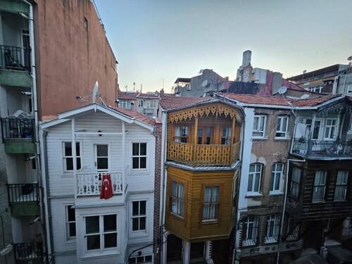 JİRHOUSE SARIKÖŞK SUİT