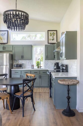Hidden Gem Near Round Top | 2BR Cottage