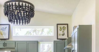 Hidden Gem Near Round Top | 2BR Cottage