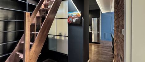 Comfort Apartment, City View | Living area | Smart TV