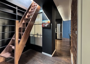 Comfort Apartment, City View | Living area | Smart TV - RentPlanet - Apartament Łazarz (Poznań)
