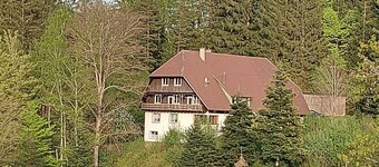 Holiday Apartment with Wi-Fi