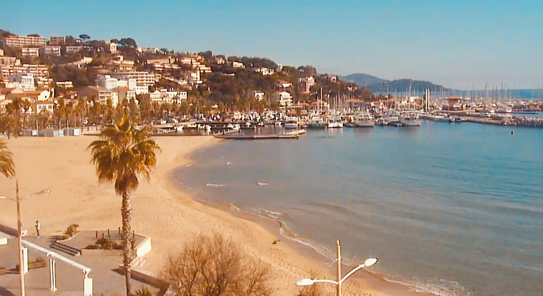 Beach nearby, sun loungers