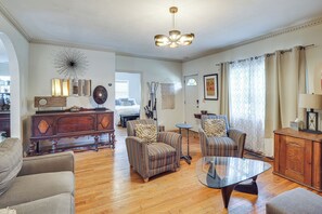 Interior - Spacious Nashville Retreat w/ Yard: WFH Friendly! (Nashville)
