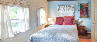 Spacious Nashville Retreat w/ Yard: WFH Friendly!