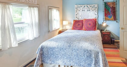 Spacious Nashville Retreat w/ Yard: WFH Friendly!