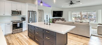 Fully Furnished Poolside Oasis 5 Mi to Lake Havasu