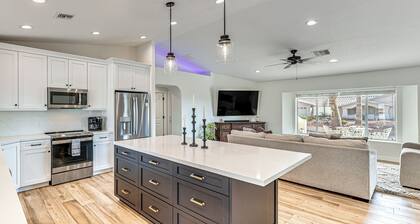 Fully Furnished Poolside Oasis 5 Mi to Lake Havasu