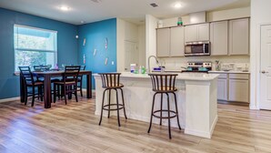 บ้านพัก (4 Bedrooms) | ภายใน