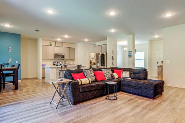 Spacious Home Near Dtwn Psl: Travel Nurses Welcome - Normandy Beach, Jensen Beach