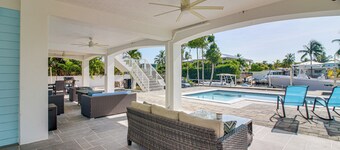< 1 Mi to Pennekamp State Park: Luxe Home w/ Dock!
