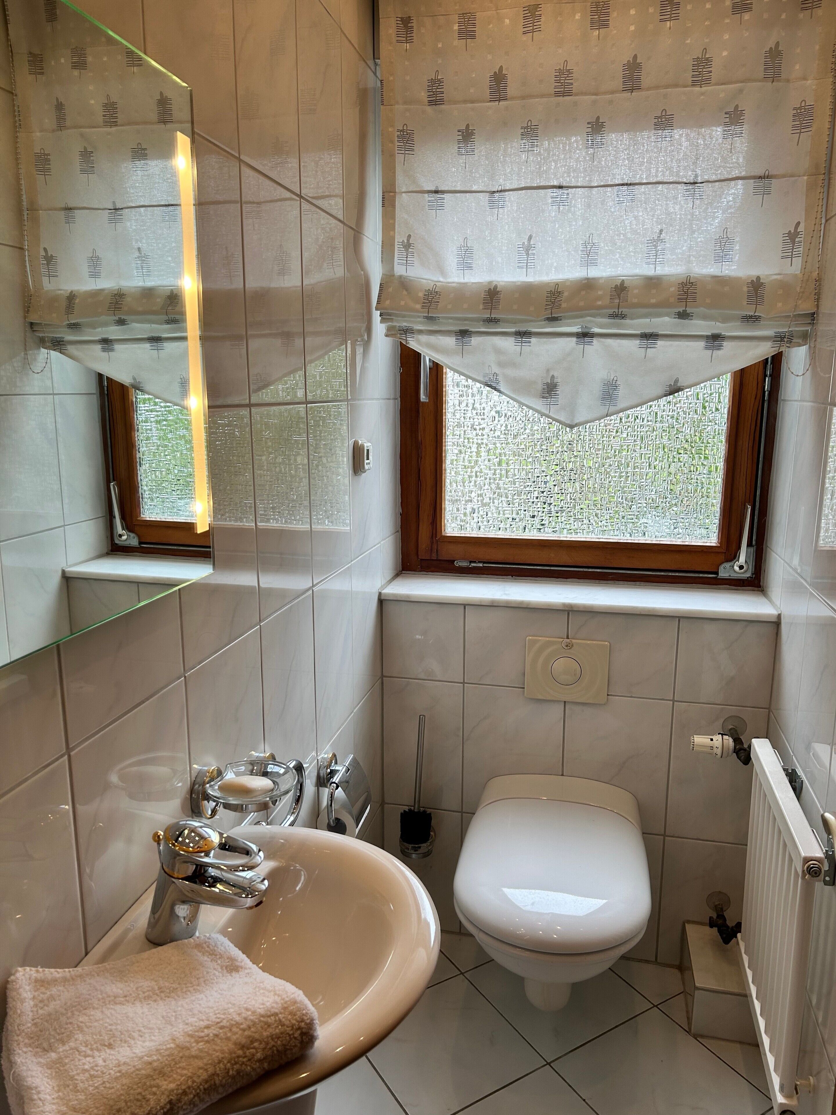 Bruser, hårtørrer, håndklæder