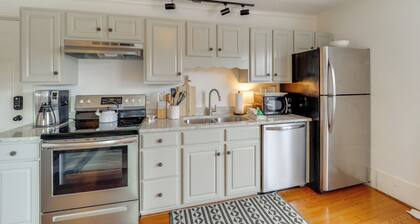 Shop, Dine & Unwind: Dtwn Blowing Rock Retreat!