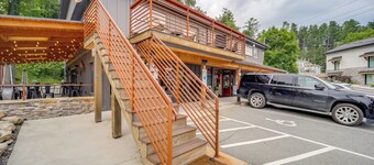 Shop, Dine & Unwind: Dtwn Blowing Rock Retreat!