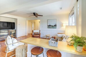 Interior - Walk to Shops, Eats & Trails: Blowing Rock Escape! (Blowing Rock)