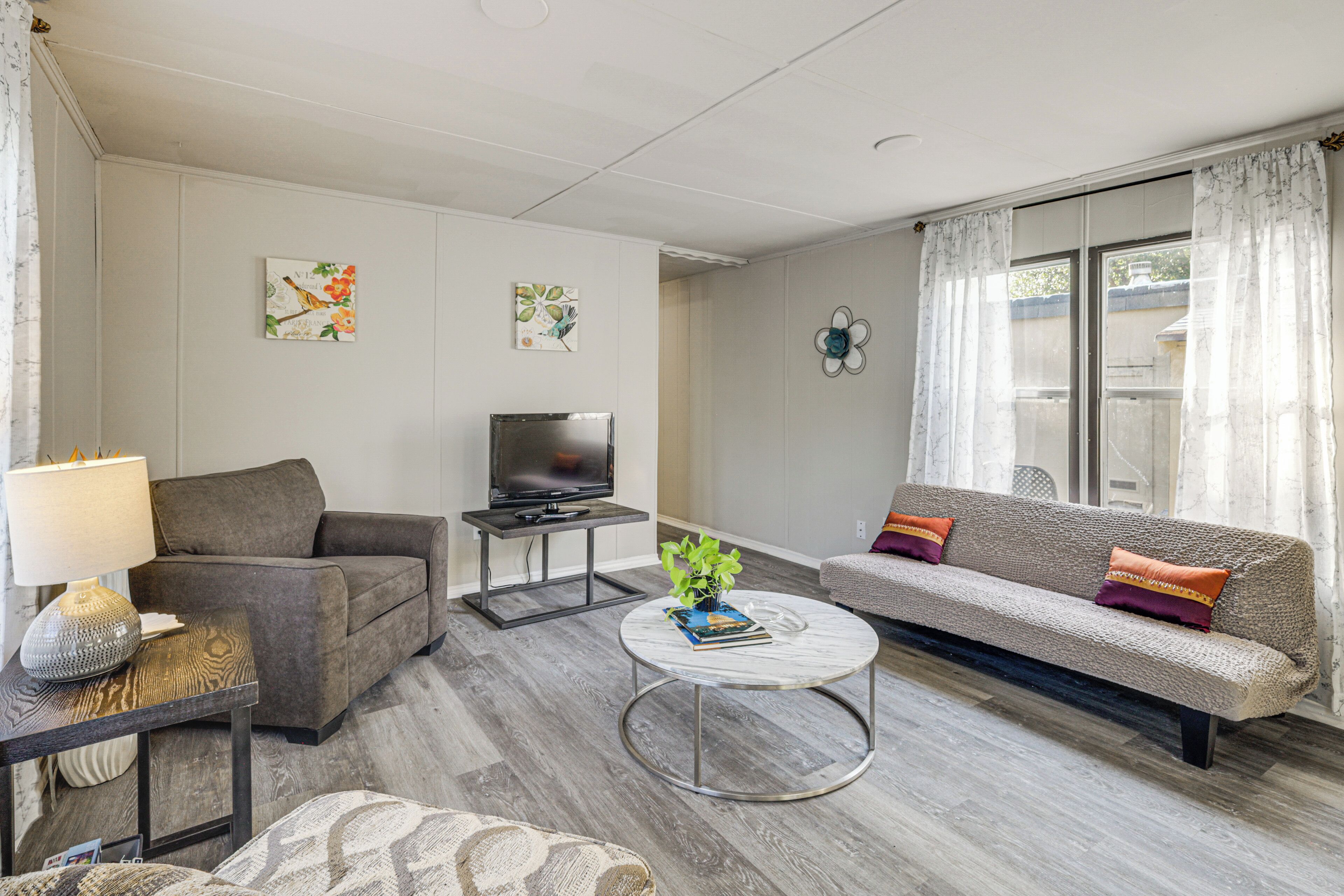 House (2 Bedrooms) | Front of property