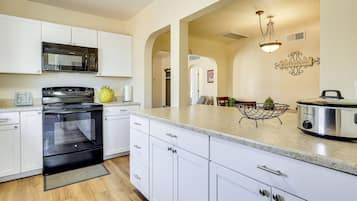 Hus (3 Bedrooms) | Interiör