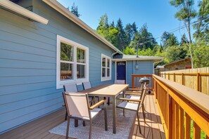 Cottage (3 Bedrooms) | Interior - < 1 Mi to Coquille River: Cottage w/ Private Yard! (Bandon)
