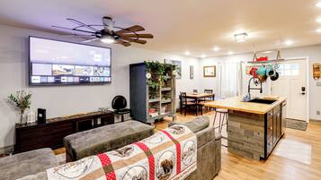 House (3 Bedrooms) | Front of property