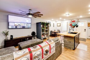 House (3 Bedrooms) | Front of property