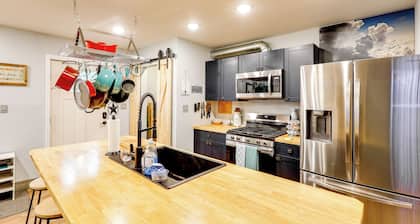 Walk to Dtwn: Dog-friendly Retreat in Fairbanks!