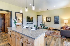 House (1 Bedroom) | Interior