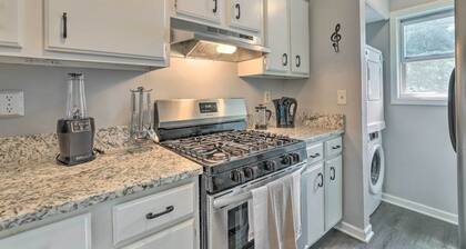 Norcross Townhome ~ 18 Mi to Dtwn Atlanta!