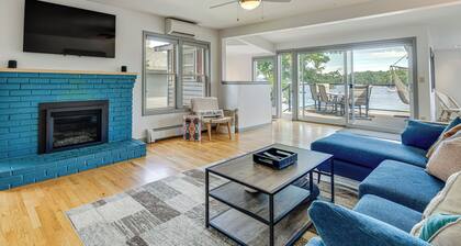 Easy Docking at Lake Champlain Family Retreat!