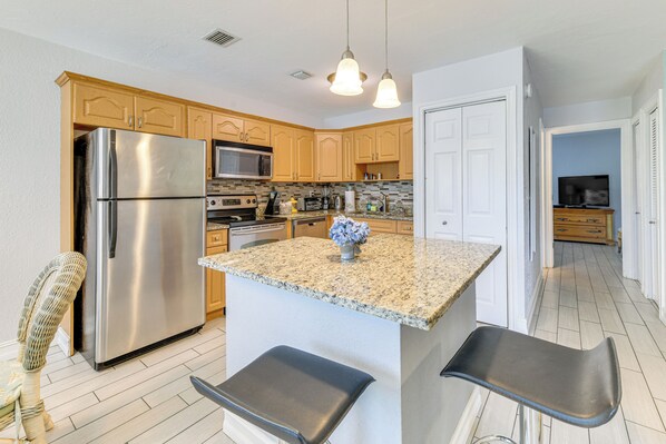 Apartment (1 Bedroom) | Interior - Explore Sarasota: Condo w/ Pool Access, Near Dtwn (Sarasota)