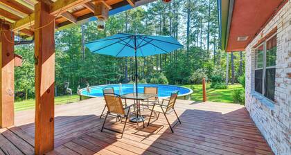 Pool & Deck: Pond-view Getaway in Newnan!