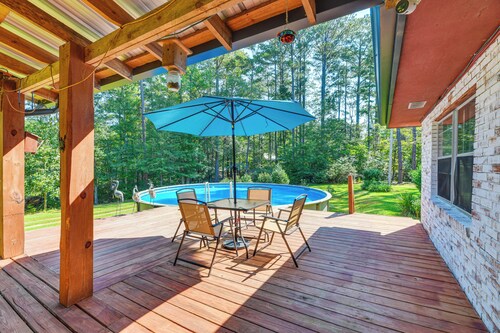 Pool & Deck: Pond-view Getaway in Newnan!